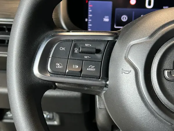 Jeep Avenger 1.2 GSE T3 Altitude 23