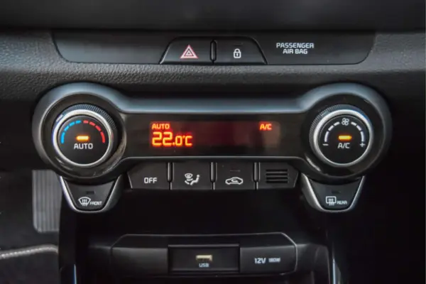Kia Stonic 1.0 T-GDi Drive 7DCT 15