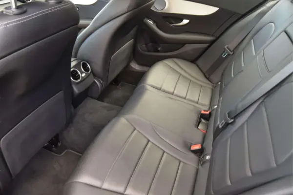 Mercedes-Benz C 300 de Avantgarde 12