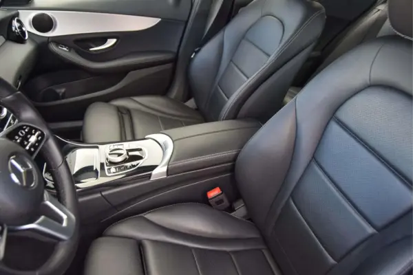 Mercedes-Benz C 300 de Avantgarde 11