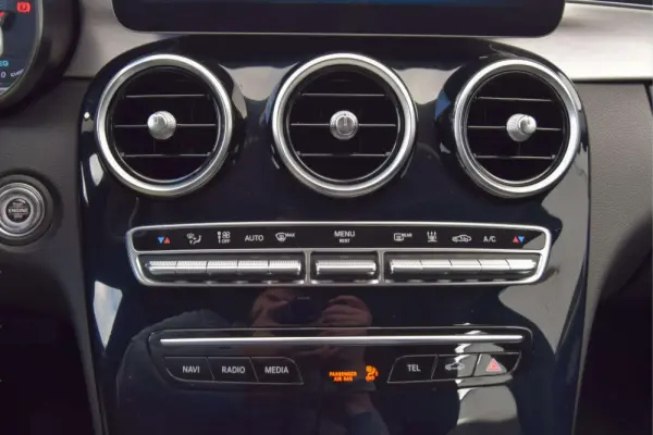Mercedes-Benz C 300 de Avantgarde 15
