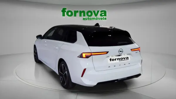 Opel Astra Sports Tourer 1.2 T Hybrid GS eDCT 4