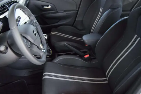 Opel Corsa 1.2 T GS 9