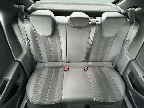 Opel Mokka 1.2 T GS Line AT (130cv) 39