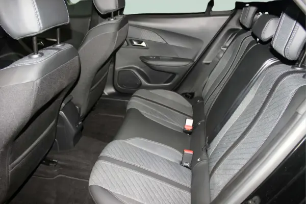 Peugeot 2008 1.2 Hybrid Allure e-DCS6 17