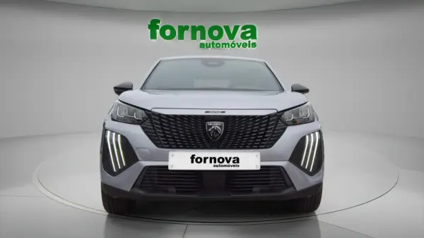 Peugeot 2008 1.2 PureTech Style 9