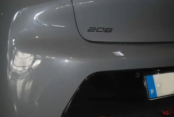 Peugeot 208 1.2 Hybrid Allure e-DCS6 13