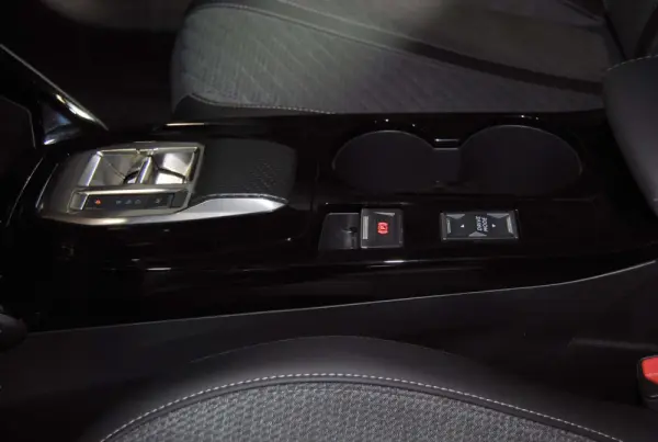 Peugeot 208 1.2 Hybrid Allure e-DCS6 22