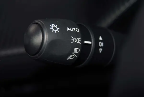Peugeot 208 1.2 Hybrid Allure e-DCS6 27