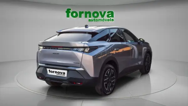 Peugeot 3008 1.2 Hybrid Allure e-DCS6 4