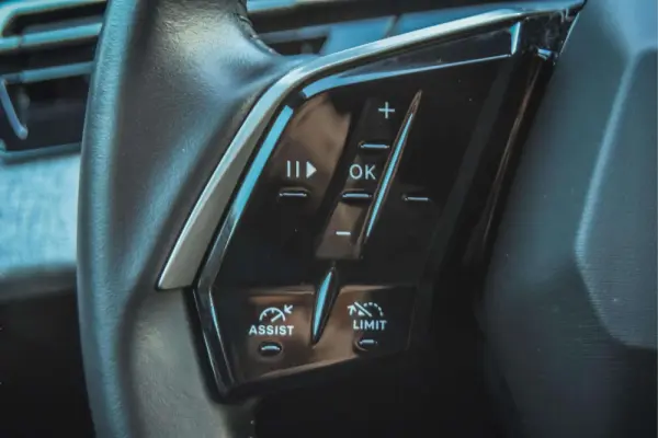 Peugeot 3008 1.2 Hybrid Allure e-DCS6 20