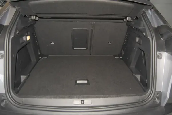 Peugeot 3008 1.5 BlueHDi Allure Pack EAT8 39