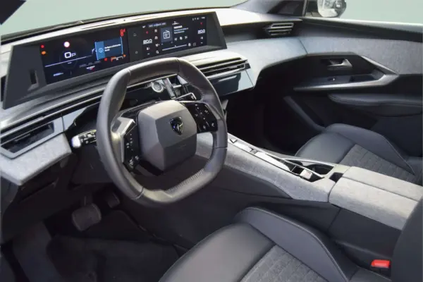 Peugeot 3008 1.2 Hybrid Allure e-DCS6 9