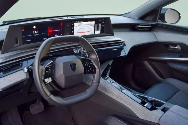 Peugeot 3008 1.2 Hybrid Allure e-DCS6 9