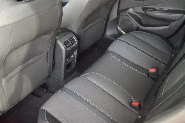 Peugeot 308 1.2 PureTech Allure Pack 9