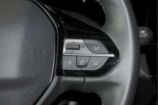 Peugeot 308 1.2 PureTech Allure 22