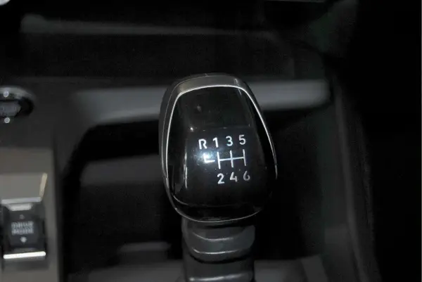Peugeot 308 1.2 PureTech Allure 23