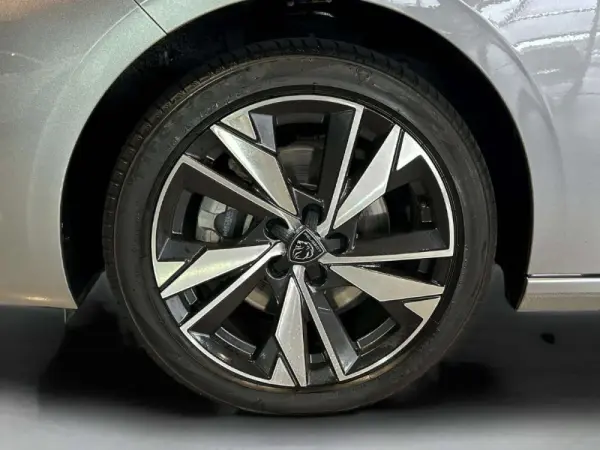 Peugeot 308 SW 1.5 BlueHDi Allure Pack 10