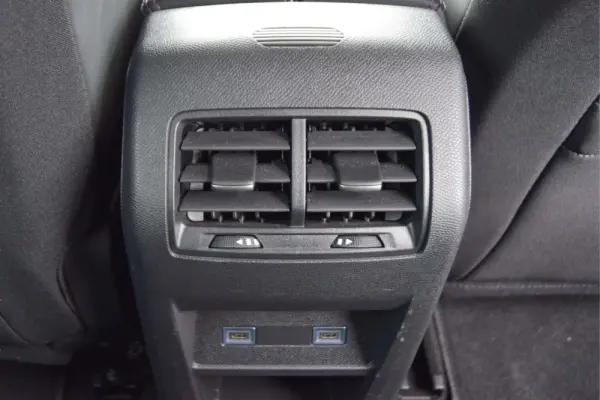Peugeot 308 SW 1.2 HYBRID ALLURE eDCS6 19