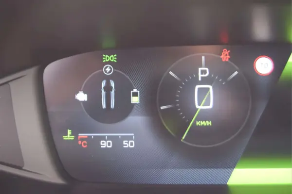 Peugeot 308 SW 1.2 HYBRID ALLURE eDCS6 43