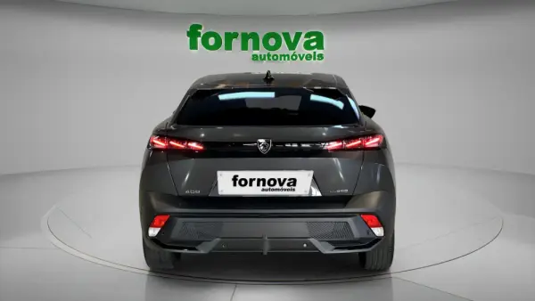 Peugeot 408 1.6 Hybrid GT e-EAT8 7
