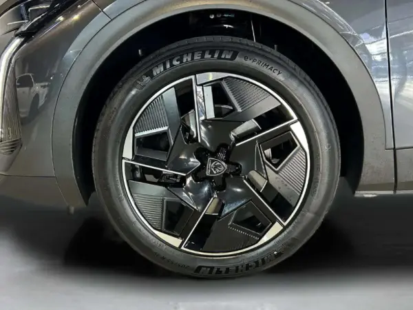 Peugeot 408 1.6 Hybrid GT e-EAT8 10