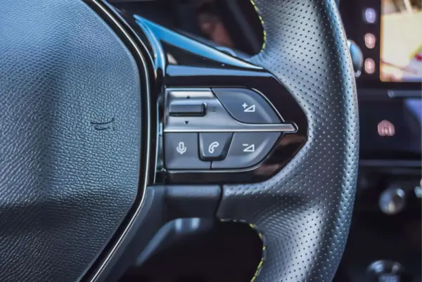 Peugeot 408 1.6 Hybrid GT e-EAT8 20