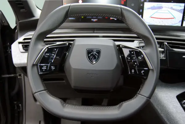 Peugeot 5008 1.2 Hybrid Allure e-DCS6 30