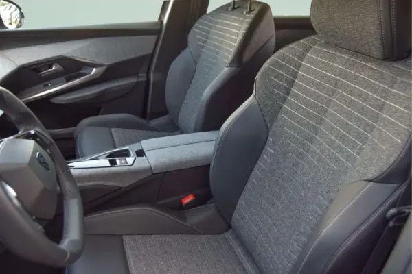Peugeot 5008 1.2 Hybrid Allure Pack e-DCS6 15