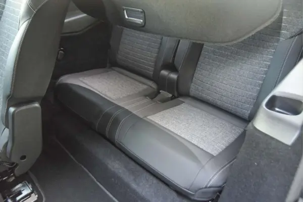 Peugeot 5008 1.2 Hybrid Allure Pack e-DCS6 17