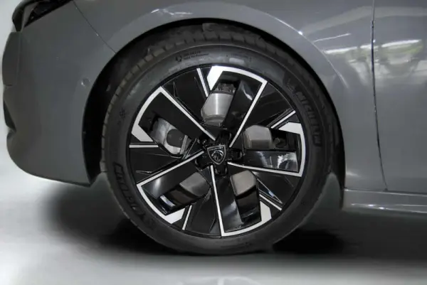 Peugeot 508 SW 1.6 Hybrid GT e-EAT8 10