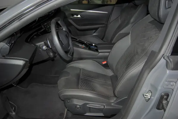 Peugeot 508 SW 1.6 Hybrid GT e-EAT8 19