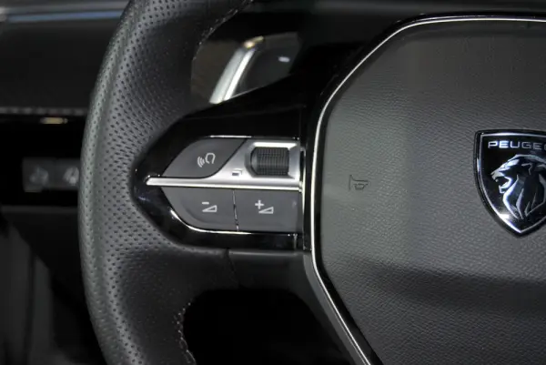 Peugeot 508 SW 1.6 Hybrid GT e-EAT8 29