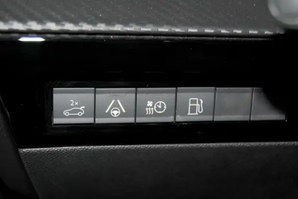 Peugeot 508 SW 1.6 Hybrid GT e-EAT8 34