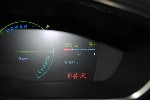 Peugeot 508 SW 1.6 Hybrid GT e-EAT8 48