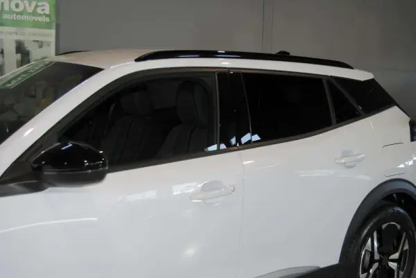 Peugeot e-2008 50 kWh Allure Pack 11