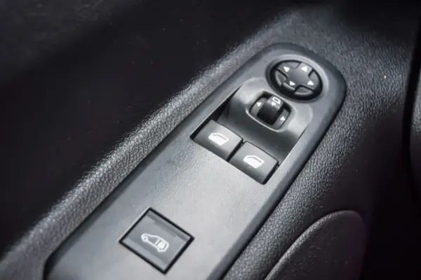 Peugeot Partner 1.5 BlueHDi Longa 12
