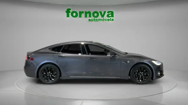 Tesla Model S 75D 5