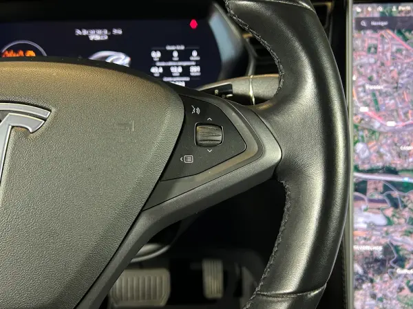 Tesla Model S 75D 22