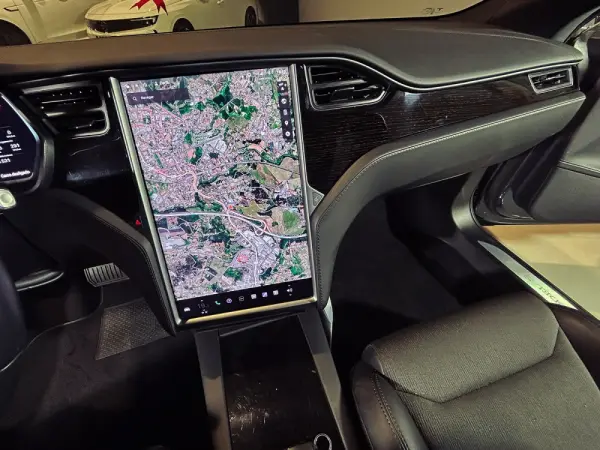 Tesla Model S 75D 23