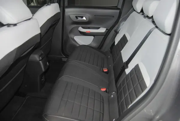 Citroen e-C3 44 kWh Autonomia Conforto Max 17