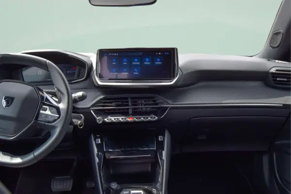Peugeot 2008 1.2 Hybrid Allure e-DCS6 9