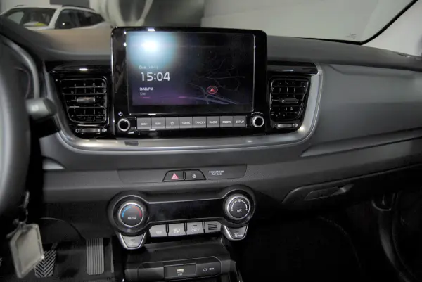 Kia Stonic 1.0 T-GDi Drive 29