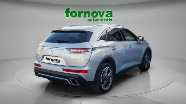DS DS7 Crossback E-Tense 4x4 Opera 300cv 5