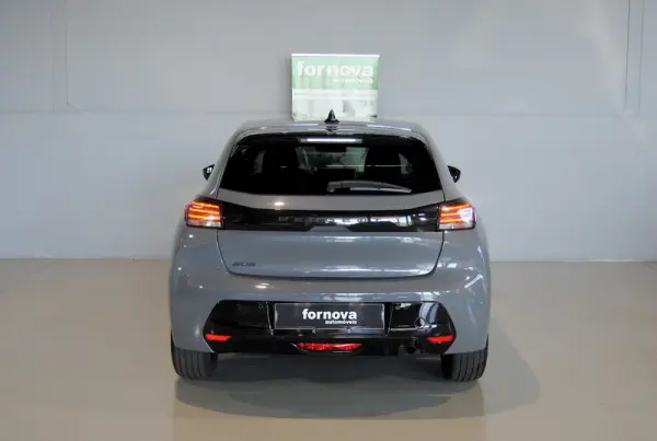 Peugeot 208 1.2 PureTech Allure Pack 7
