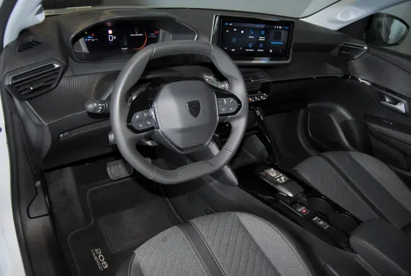 Peugeot 208 1.2 Hybrid Allure e-DCS6 13