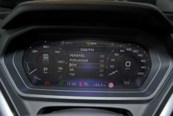 Audi Q4 e-tron 45 82 kWh SE S-Line Plus 24