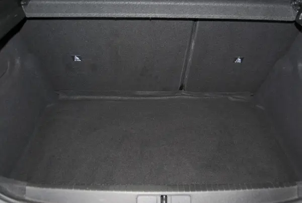Peugeot 208 1.2 Hybrid Allure e-DCS6 36