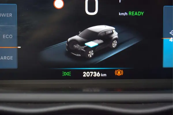 Jeep Avenger 54 kWh Summit 8