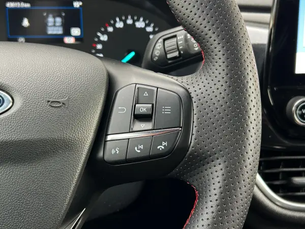 Ford Fiesta 1.0 EcoBoost ST-Line 30